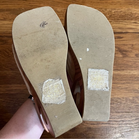 SOLD vintage Y2K Soda carved wood heel slides sandals clogs 7.5 8 beige chunky - Picture 7 of 11